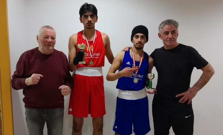 V.l.: Hans Kinz, Nikil Singh, Mohammad Haij und Magomed Davudov (Foto: Kinz)