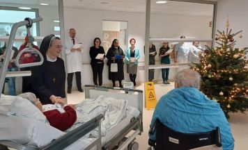 So wurde Weihnachten am Krankenhaus Braunau gefeiert