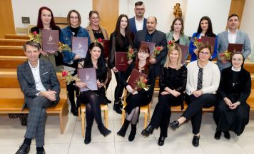 Erste Diplomverleihung zur Operationstechnischen Assistenz am Krankenhaus Braunau