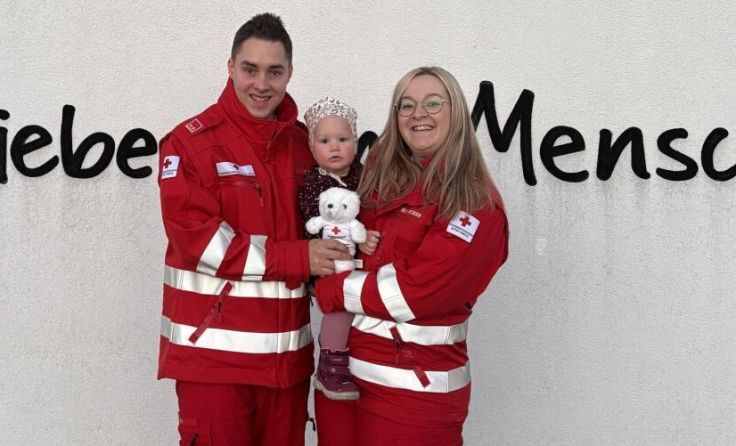 Thomas und Janet haben sich im Rettungsdienst kennen und lieben gelernt. (Foto: OÖRK/Braunau)