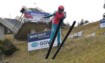 Nachwuchs-Skispringer des SC Höhnhart feierten zahlreiche Podestplätze