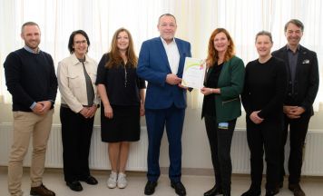 Braunauer Spital erhielt Gütesiegel „Selbsthilfefreundliches Krankenhaus“