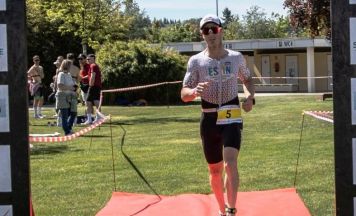 Braunau im Triathlonfieber: Peter Müllner und Yasmin Rieger gingen als Tagessieger hervor