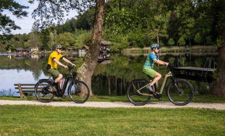 Die Route führt unter anderem auch entlang des Holzöstersees. (Foto: Heiko Mandl)
