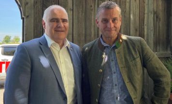FPÖ auf Bezirkstour: Windkraft, Sicherheit und Gemeindefinanzen im Fokus