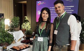 „Leberkas im Glas“ aus Weng auf der ESC-Bühne in Wien