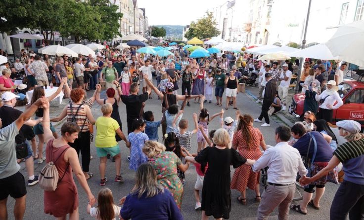 Ein Fest für alle Nationen wird veranstaltet. (Foto: Alois Stockhammer)