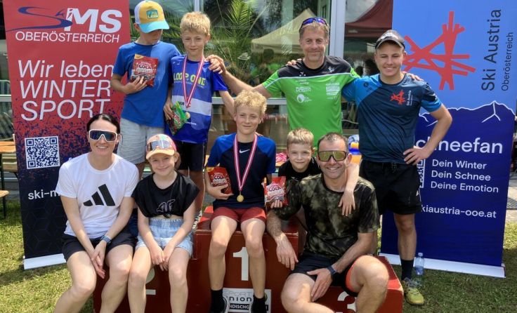 Der Höhnharter Biathlon-Nachwuchs mit Trainerteam (Foto: ASVÖ SC Höhnhart)