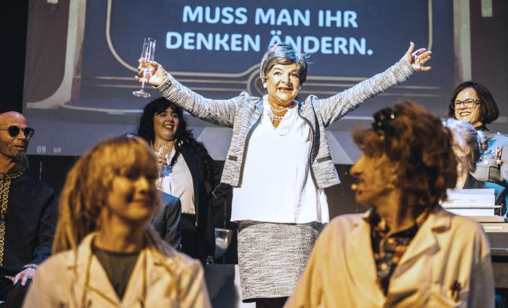 Vorne (v.l.): Dita Sommerauer, Gabriele Pointner und Alex Morgenroth (Foto: Alexander Schmadel)