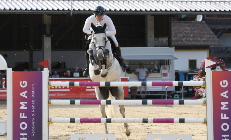 Helmut Schönstetter holte sich mit Coromont den Grand Prix-Sieg. (Foto: Horsepic.at by Brunnmayr)
