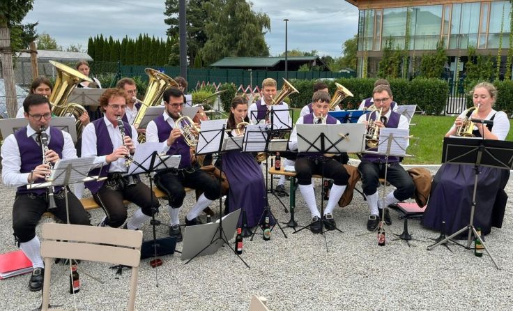 Besucher dürfen sich auf Klänge der Stadtmusik freuen. (Foto: Brauerei Raschhofer)