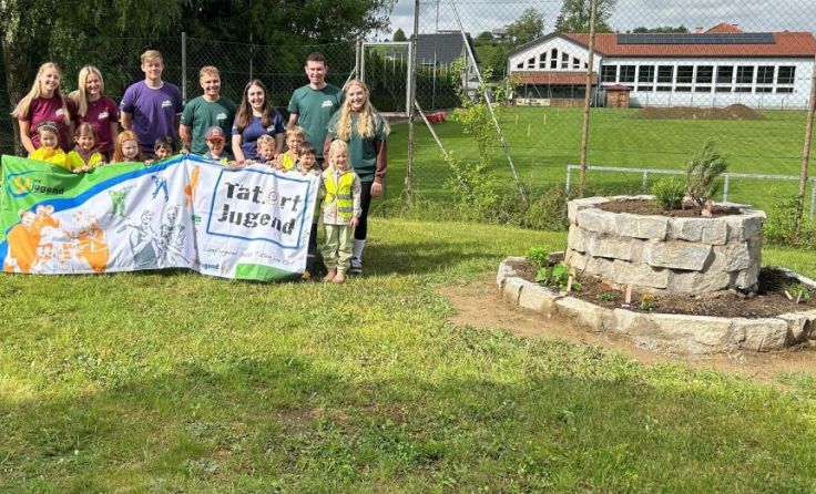 Der Kindergarten Pischelsdorf durfte die neue Kräuterschnecke bepflanzen. (Foto: LJ Pischelsdorf)