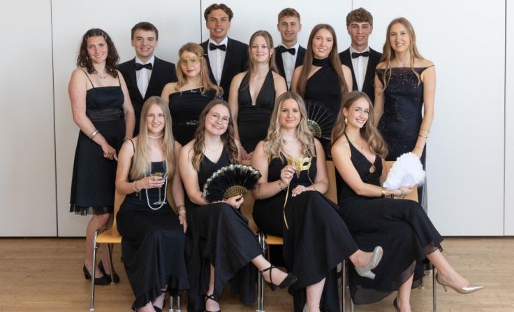 Das diesjährige Ballkomitee (Foto: Stelzer Photografie)