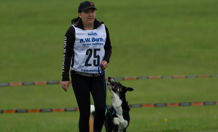 Gloria Meindl mit ihrem Border Collie „Joey“ (Foto: Varina's Photography and Dogtraining)