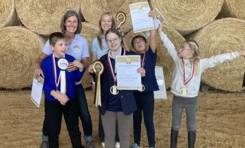 Vier junge Sportler aus dem Bezirk Braunau erfolgreich beim integrativen Reitbewerb