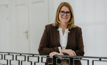 Gabriele Knauseder zieht Bilanz ihrer Arbeit nach fünf Jahren im Landtag