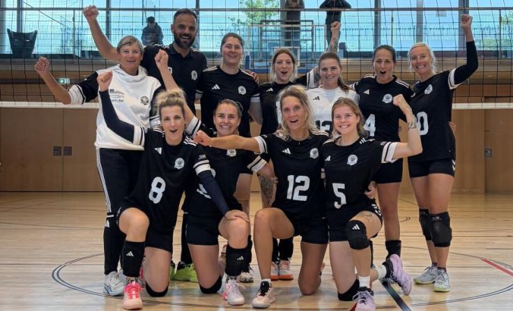 Die Damenmannschaft des ATSV Braunau Innvolleys (Foto: Josef Weinberger)
