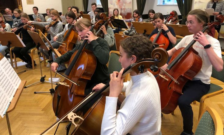 An drei Tagen werden die Schüler viermal für die Ukraine auftreten. Foto: Kornelia Meixner