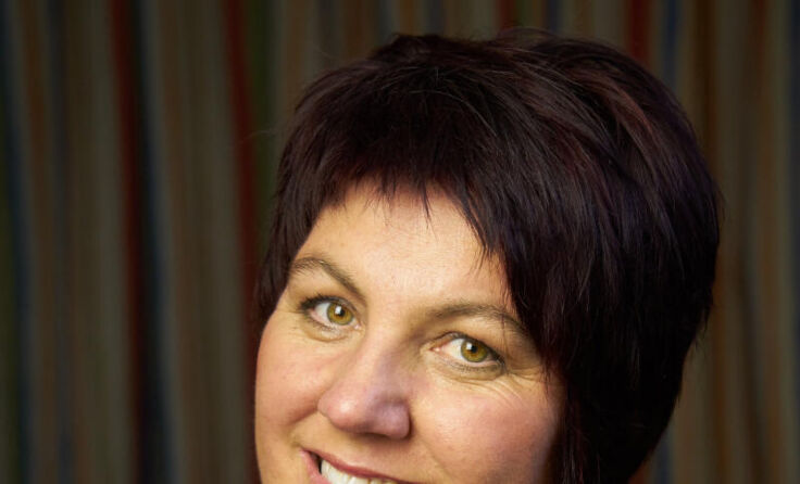 Petra Maria Burger ist Trauerbegleiterin und Trauerrednerin. (Foto: P. Burger)