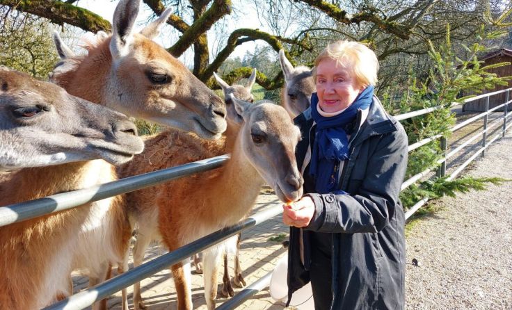 Angelika Mair ist Direktorin des Tiergartens Walding. (Foto: Tips/Hochedlinger)