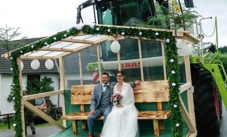 Das glückliche Brautpaar Dagmar und Dominik Hainzl. (Foto: Privat/Freudenthaler)