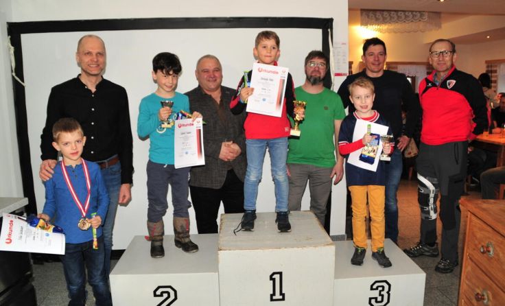 Siegerehrung Bambinis männlich (Foto: J. Reingruber)
