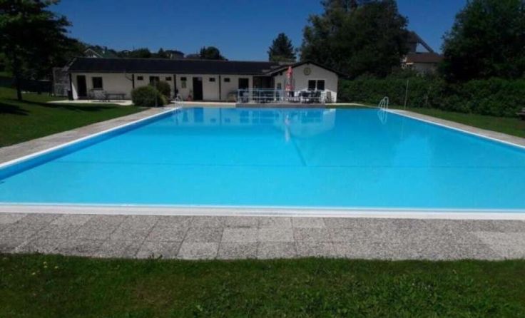 Bleibt zu - das Freibad Vorderweißenbach (Foto: Marktgemeinde)