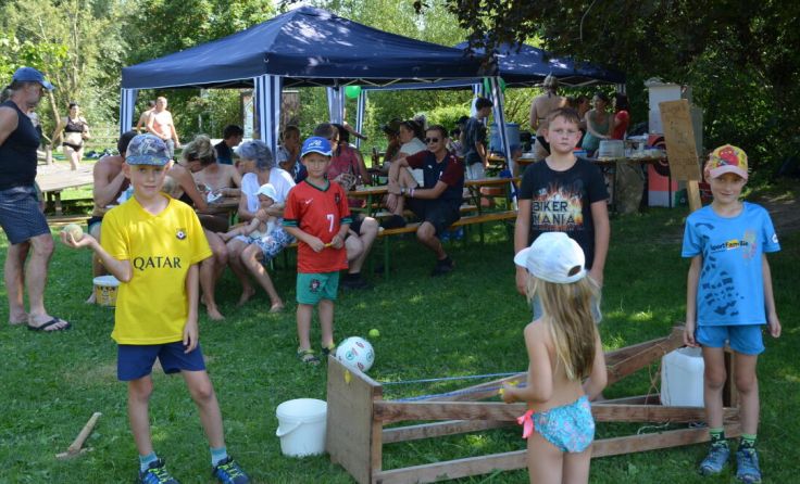 Die Kinder genossen das Fest im Rodlbad Walding in vollen Zügen. (Foto: Familienbund)