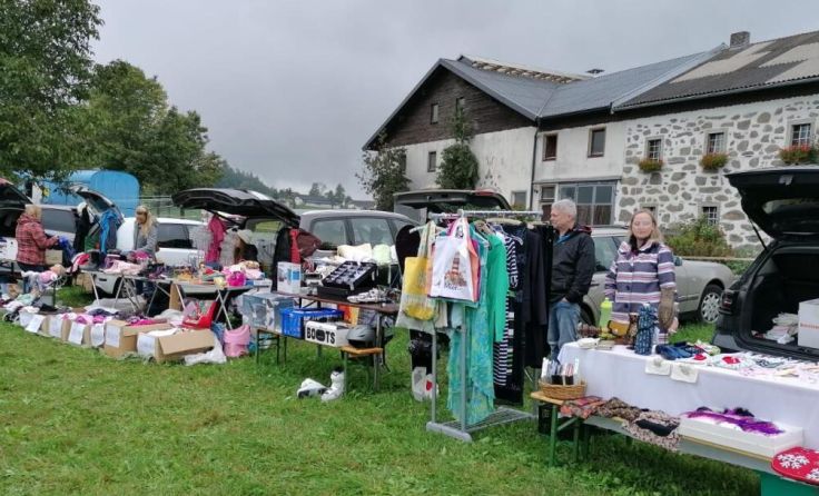 Großer Kofferraum-Flohmarkt beim Dauna in Schild 6, Schenkenfelden. (Foto: privat)