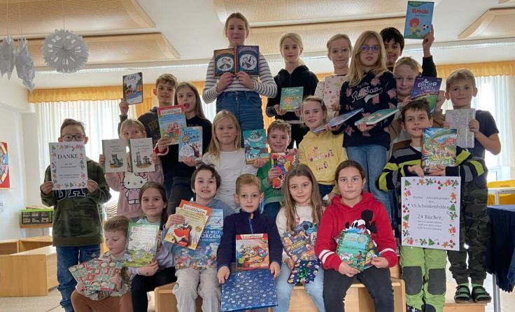 Bücheradventkalender in der Volksschule Schenkenfelden. (Foto: VS Schenkenfelden)