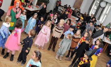 Kinderfasching in Gallneukirchen mit Pippi Langstrumpf im Gasthaus Riepl