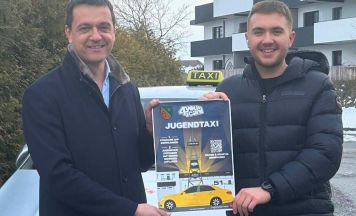 Feiern und dennoch sicher unterwegs: Alberndorf führt Jugendtaxi-App ein