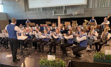 Osterkonzert mit Blasmusik und Eierpecken im Schul- und Kulturzentrum Feldkirchen