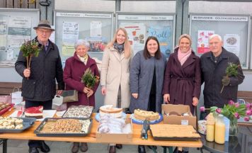 Mehlspeisen für den guten Zweck in Alberndorf