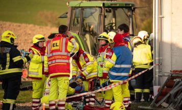 Verkehrsunfall als Szenario bei Übung in Rottenegg