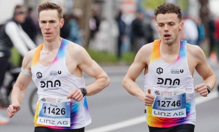 SU Bad Leonfelden (v.l.) mit Obermüller und Durstberger beim Linz Marathon am Start. (Foto: privat)