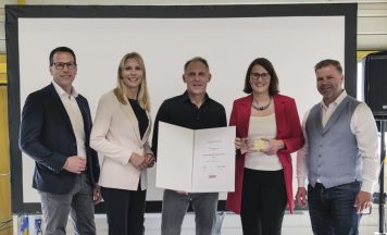 Beschichtung aus Goldwörth: Traditionsbetrieb Wolfmair feierte runden Geburtstag