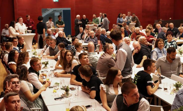Mehr als 200 Gäste beim ersten Frühlingsempfang der ÖVP Engerwitzdorf. (Foto: Paul Preining)