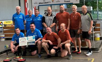 Alberndorfer Stockschützen drehen Partie und bleiben somit an der Spitze