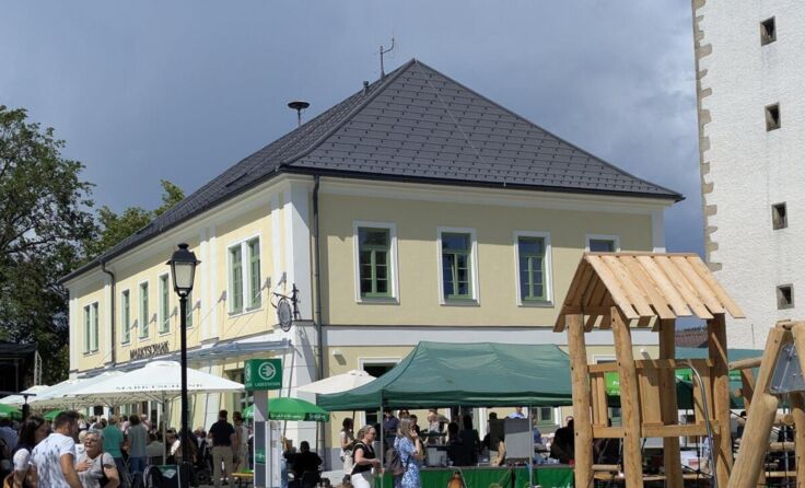 Beim Eröffnungsfest des neuen Gasthauses Marktschank in Schenkenfelden. (Foto: Rudolf Gossenreiter)