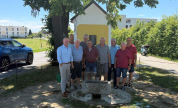 Neuer Brunnen bei Feldkirchner Herz-Jesu-Kapelle