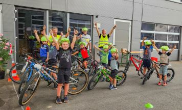 Kinder übten sicheres Radfahren in Ottensheim