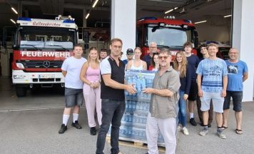 Wasserspende für die Feuerwehrler von Gallneukirchen