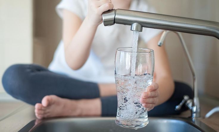 Der bewusste Umgang mit Wasser beginnt schon im Alltag. (Foto: Symbolbild: Igor - stock.adobe.com)