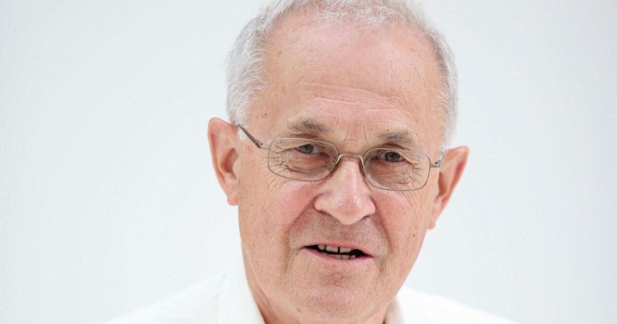 Steyregg bids farewell to former mayor Josef Buchner