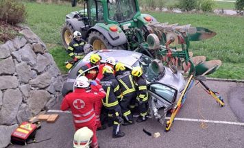 Engerwitzdorfs Feuerwehren übten zwei Einsätze gleichzeitig