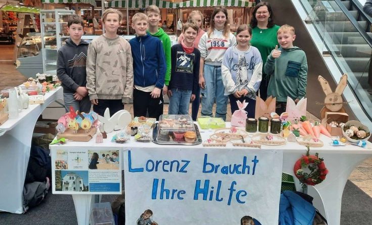 Die Kinder verkauften ihre Waren für freiwillige Spenden.