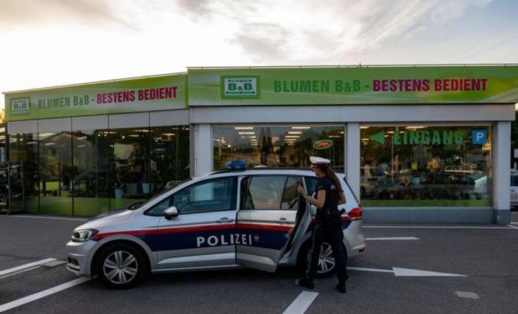 Überfall auf Blumengeschäft in Linz-Ebelsberg (Foto: FOTOKERSCHI.AT / KERSCHBAUMMAYR))