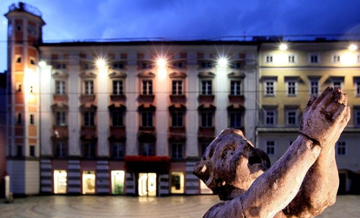 Das Alte Rathaus bei Nacht in Linz (Foto: Volker Weihbold)
