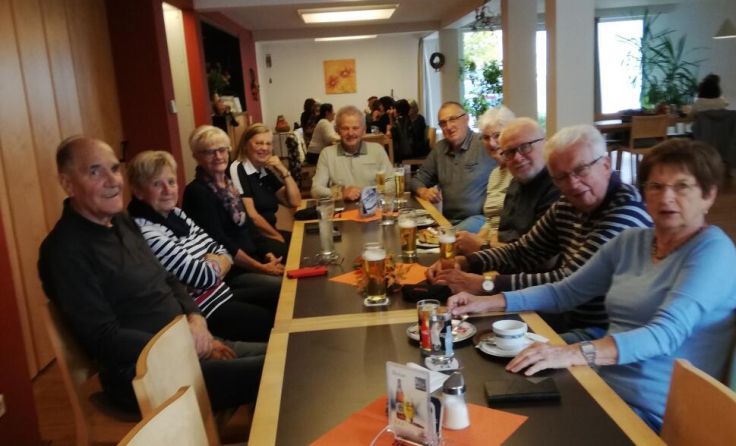 gemütlicher Ausklang im Seniorenclub Asten (Foto: Alfred Lehrsperger)